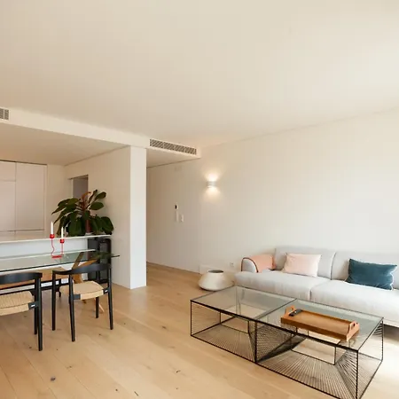 Flh Arroios Elegant Retreat With Pool & Parking *