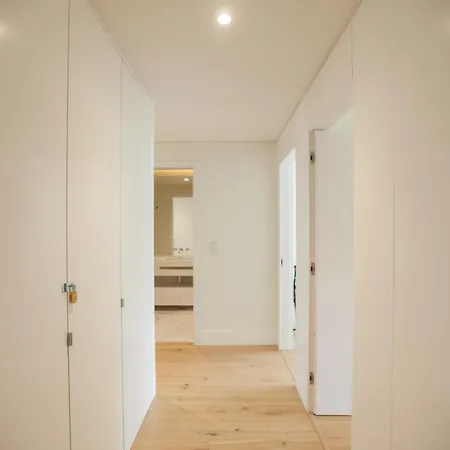 Flh Arroios Elegant Retreat With Pool & Parking *